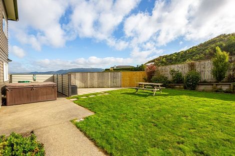 Photo of property in 72 Aotea Drive, Aotea, Porirua, 5024