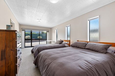 Photo of property in 24 Motukari Place, Onaero, Urenui, 4383