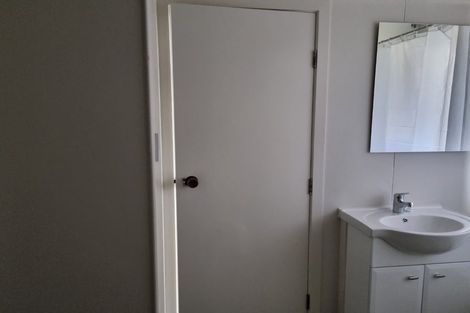 Photo of property in 3/35 Mana Esplanade, Paremata, Porirua, 5026