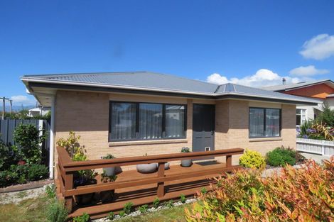 Photo of property in 33 Queen Street, Westport, 7825