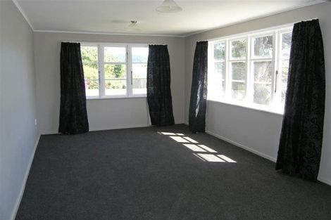 Photo of property in 26 Wainuiomata Road, Wainuiomata, Lower Hutt, 5014