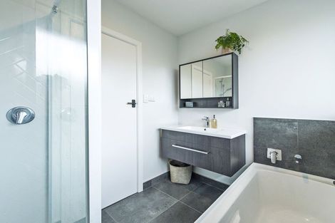 Photo of property in 27 Boston Avenue, Hornby, Christchurch, 8042