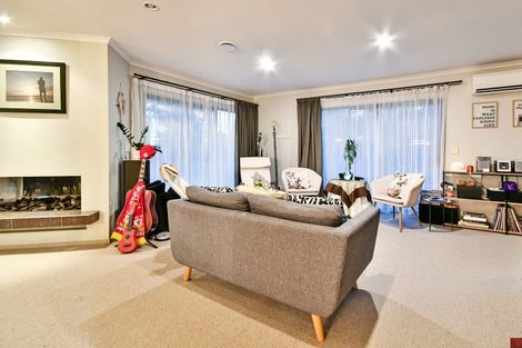 Photo of property in 2 Baverton Drive, Flat Bush, Auckland, 2016