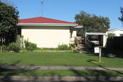 Photo of property in 4 Harrier Place, Papakura, 2110