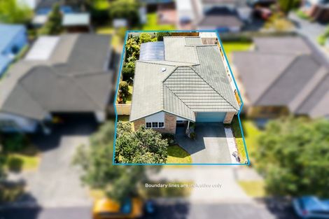 Photo of property in 8 Espalier Drive, Henderson, Auckland, 0612