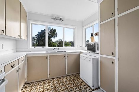 Photo of property in 14 Flint Road West, Stratford, 4332