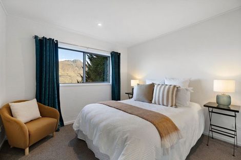Photo of property in 40 Lochy Road, Fernhill, Queenstown, 9300