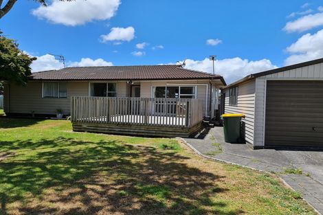 Photo of property in 3 Pukeroa Place, Papakura, 2110