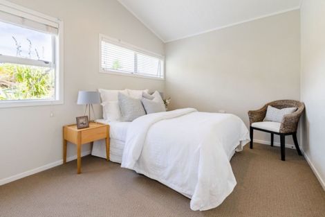 Photo of property in 60 Waitea Road, Muriwai, Waimauku, 0881
