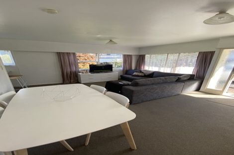 Photo of property in 2/219 Forrest Hill Road, Forrest Hill, Auckland, 0620