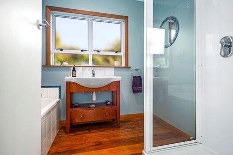 Photo of property in 66 Frankmoore Avenue, Johnsonville, Wellington, 6037