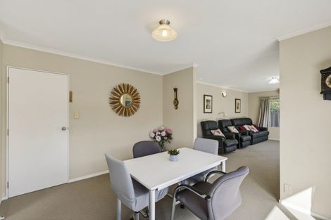 Photo of property in 30a Moulton Street, Moturoa, New Plymouth, 4310