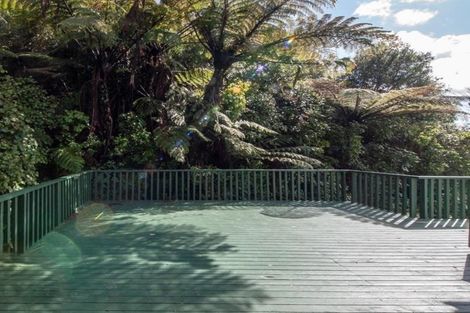 Photo of property in 117 Churton Drive, Churton Park, Wellington, 6037