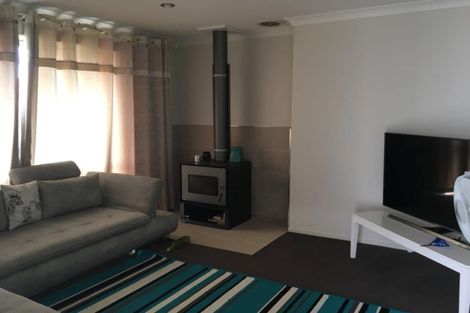 Photo of property in 27 Sirius Crescent, Rototuna North, Hamilton, 3210
