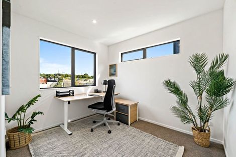 Photo of property in 1/4 Limestone Drive, Hobsonville, Auckland, 0616