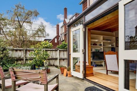 Photo of property in 80u4 Hobson Street, Thorndon, Wellington, 6011