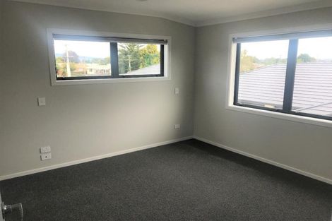 Photo of property in 2u6 Lambert Court, Glenview, Hamilton, 3206