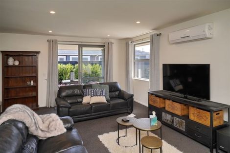 Photo of property in 16 Lilian Street, Kaiapoi, 7630