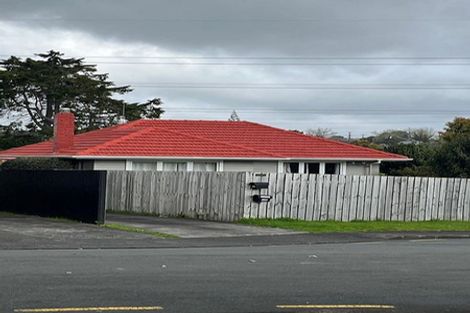 Photo of property in 32a Toru Street, Te Atatu Peninsula, Auckland, 0610