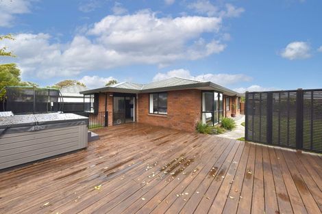 Photo of property in 2 Edwins Way, Burwood, Christchurch, 8083