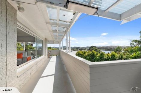 Photo of property in 41 Pohutukawa Avenue, Red Beach, 0932