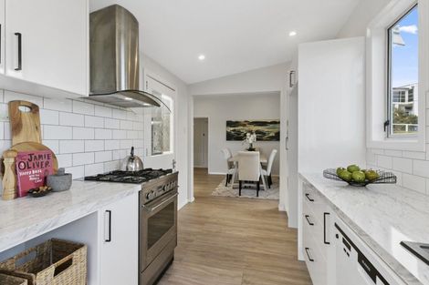 Photo of property in 92 Wexford Road, Miramar, Wellington, 6022