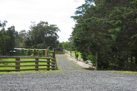 Photo of property in 5 Dysart Lane, Kumeu, 0891