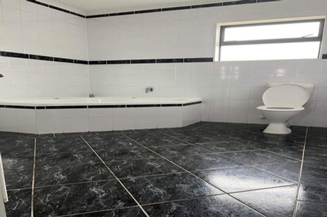 Photo of property in 5a Robertson Road, Favona, Auckland, 2024