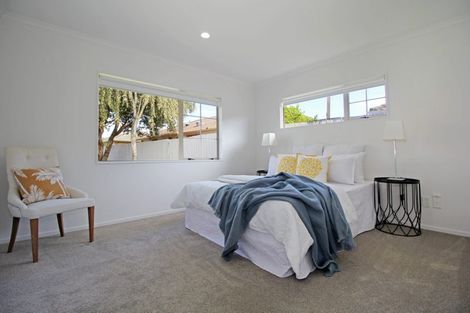 Photo of property in 18 Regalwood Place, Favona, Auckland, 2024