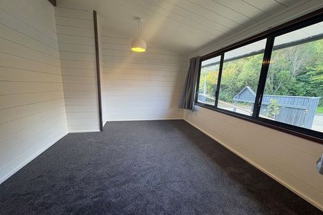 Photo of property in 22 Percy Dyett Drive, Karori, Wellington, 6012