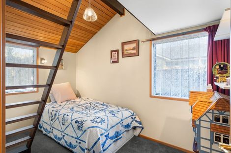 Photo of property in 2/207a Fifield Terrace, Opawa, Christchurch, 8023