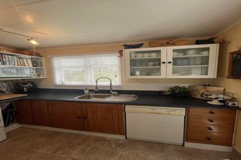 Photo of property in 40 Beaumaris Crescent, Ascot Park, Porirua, 5024