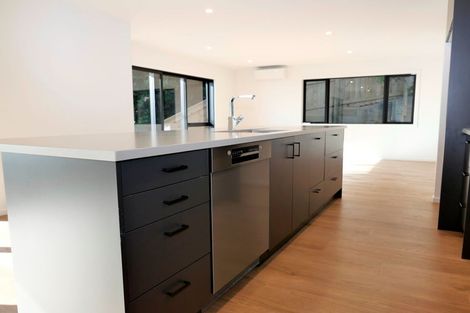 Photo of property in 174 Winara Avenue, Waikanae, 5036