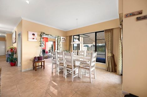 Photo of property in 21 Stonebridge Road, Temple View, Hamilton, 3289