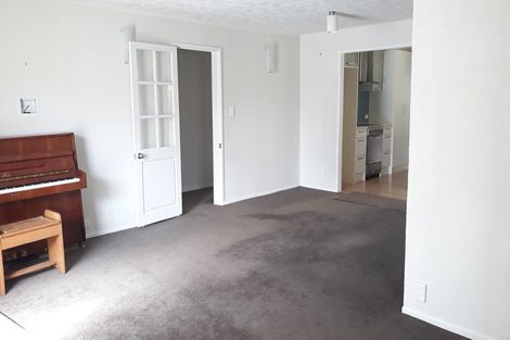 Photo of property in 5 Denver Avenue, Sunnyvale, Auckland, 0612