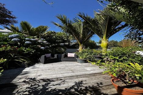 Photo of property in 163 Vivian Street, New Plymouth, 4310