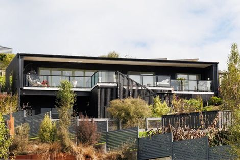 Photo of property in 121 Cashmere Drive, Fitzherbert, Palmerston North, 4410