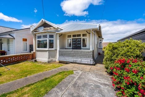 Photo of property in 27 Bathgate Street, South Dunedin, Dunedin, 9012