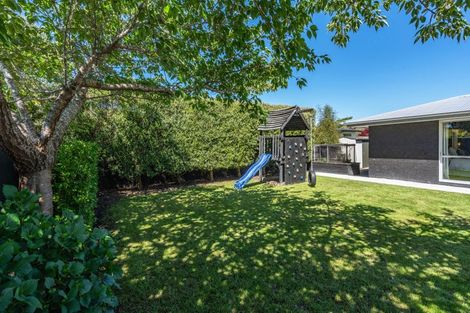 Photo of property in 14 Riverwood Boulevard, Redwood, Christchurch, 8051
