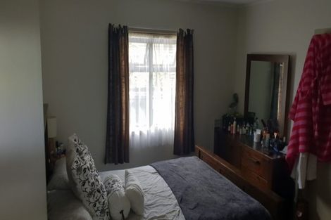 Photo of property in 47 Grove Road, Papakura, 2110