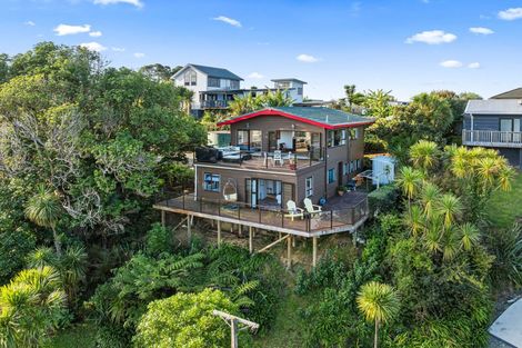 Photo of property in 3 Leigh Road, Leigh, 0985