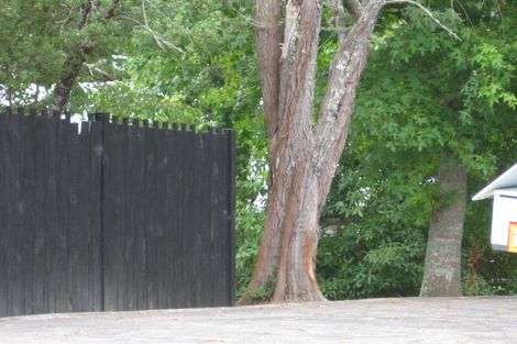 Photo of property in 1/32 Jacaranda Avenue, Beach Haven, Auckland, 0626