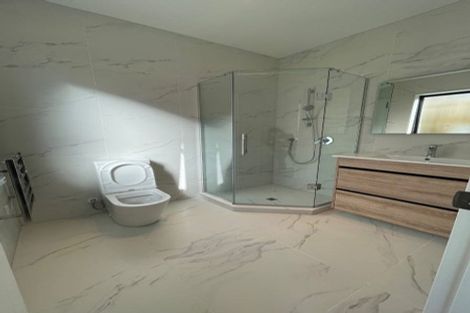 Photo of property in 4 Celestial Crescent, Orewa, 0931
