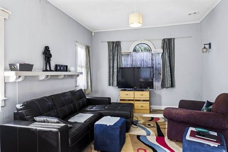 Photo of property in 87 South Road, Manaia, 4612