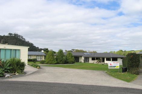 Photo of property in 31 Michelle Lane, Hahei, Whitianga, 3591