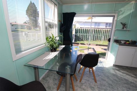 Photo of property in 6 Matata Place, Tokoroa, 3420