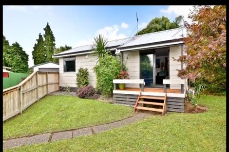 Photo of property in 15 Purcell Place, Melville, Hamilton, 3206