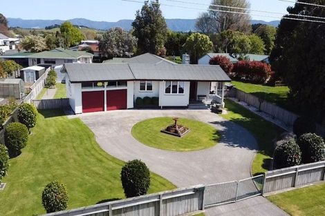 Photo of property in 27 Ruahine Street, Dannevirke, 4930