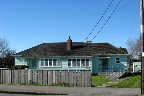 Photo of property in 247 High Street South, Carterton, 5713