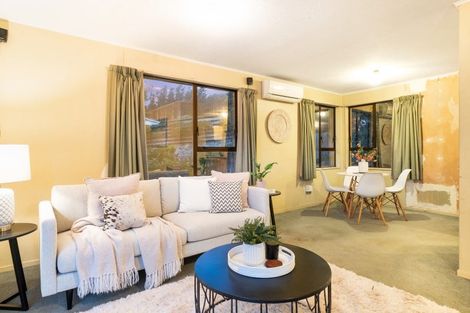 Photo of property in 6 Japonica Crescent, Ranui, Porirua, 5024